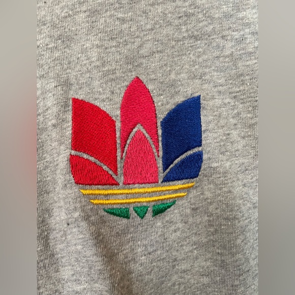 Adidas Vintage Tee - Picture 3 of 3